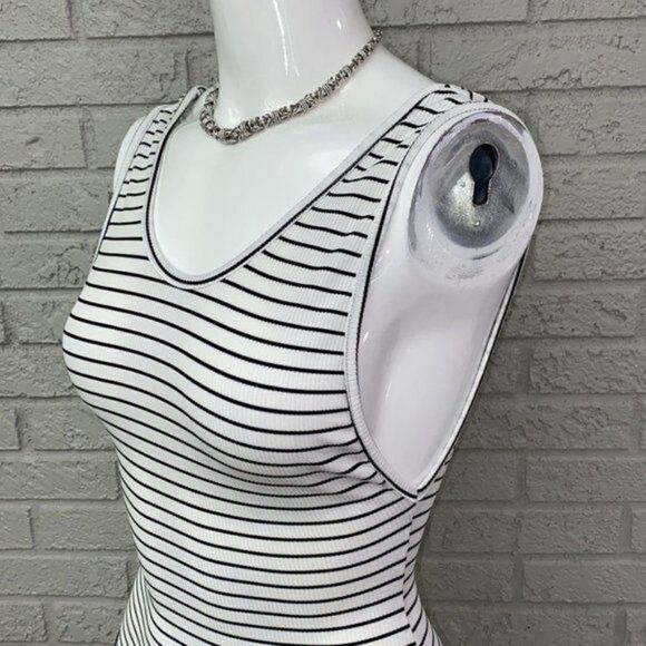 PRETTYLITTLETHING White & Black Striped Bodysuit Size XS - Picture 6 of 12